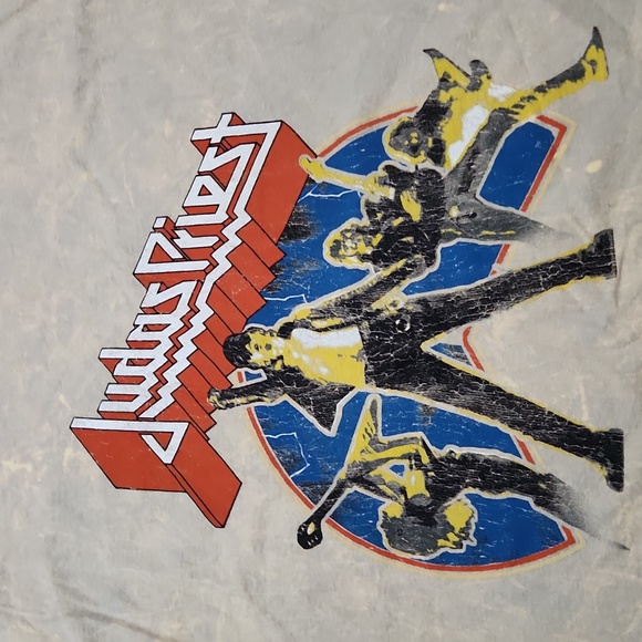 Judas Priest Global Graphic Band T-shirt. UNISEX Men's Size Medium - Picture 4 of 7